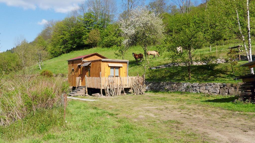 La Roulotte Du Bucheron Lapoutroie Exterior photo